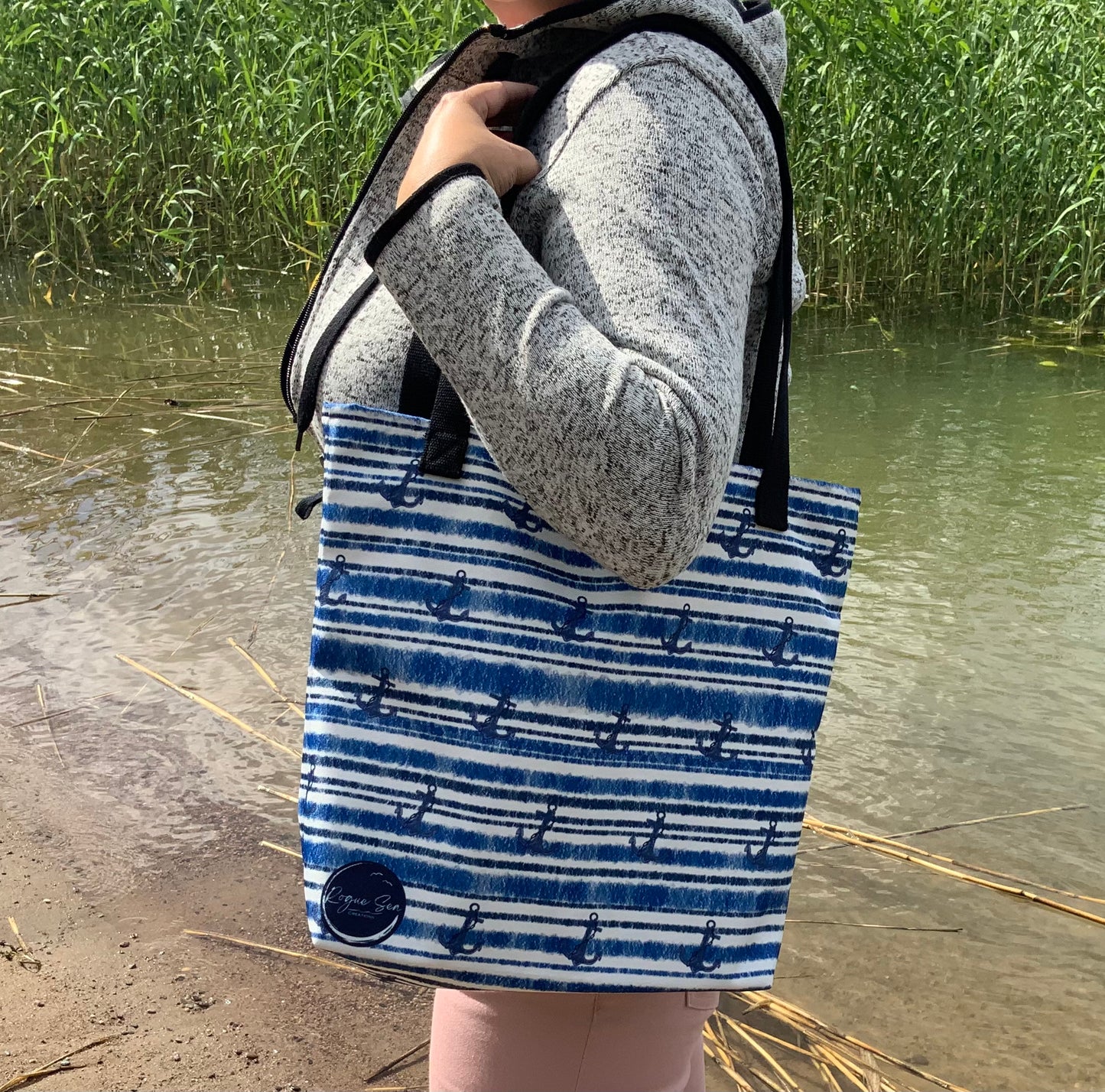 Marine stripe tote bag model beach